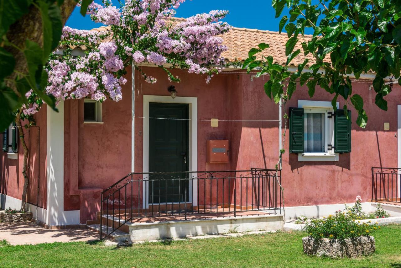 Nemorosa Holiday Houses Méson Yerakaríon Exterior foto