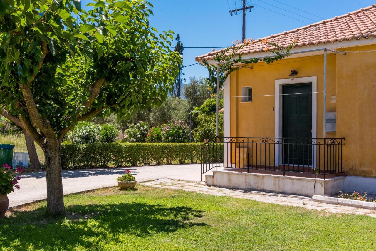 Nemorosa Holiday Houses Méson Yerakaríon Exterior foto